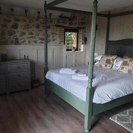 Saint-Quentin-sur-Charente La Maison Ronde B&B 외부 사진