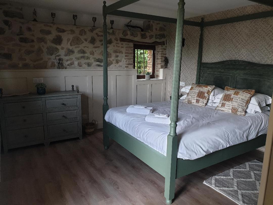 Saint-Quentin-sur-Charente La Maison Ronde B&B 외부 사진